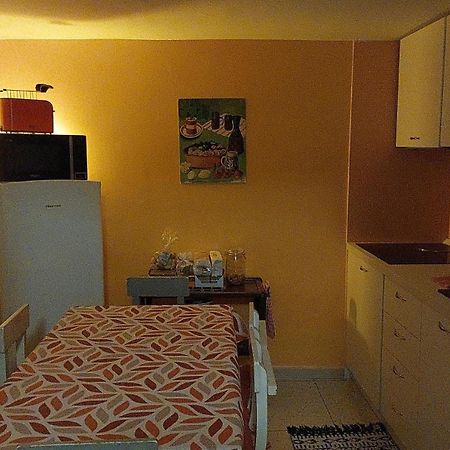 B&B Palazzo Carafa Di Montorio Napoli Bagian luar foto